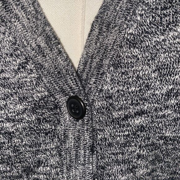 MADEWELL WOMEN'S SIZE XS- BLACK & WHITE BUTTON V NECK CARDIGAN - Picture 2 of 8